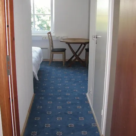 Arno Apartments Курессааре Экстерьер фото