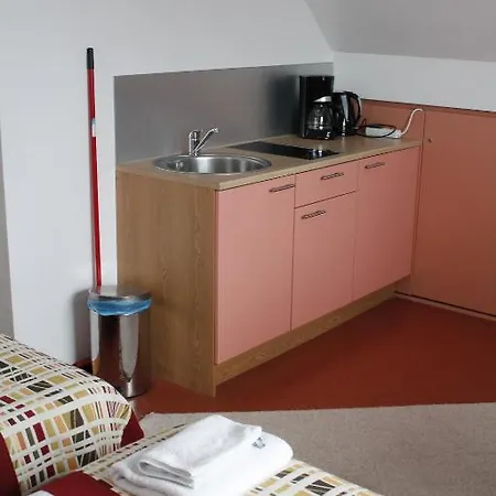 Arno Apartments Курессааре Номер фото
