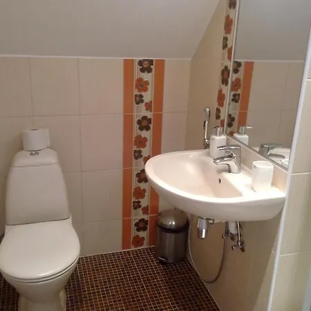 Arno Apartments Курессааре Экстерьер фото